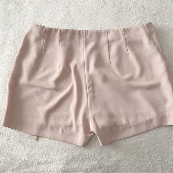 Express Light Pink Skort - Picture 14 of 16
